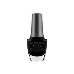 Frasco de esmalte tradicional Morgan Taylor Black Shadow, color Negros acabado Cream, 15 ml, sobre fondo blanco