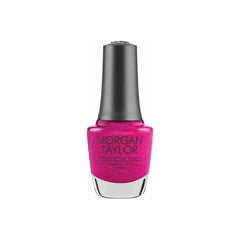 Frasco de esmalte tradicional Morgan Taylor High Voltage, color Rosas acabado Glitter, 15 ml, sobre fondo blanco