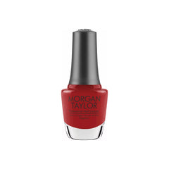Frasco de esmalte tradicional Morgan Taylor Hot Rod Red, color Rojos acabado Cream, 15 ml, sobre fondo blanco