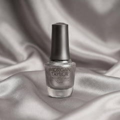 Frasco de esmalte tradicional Morgan Taylor Chain Reaction, color Blancos acabado Shimmer, 15 ml