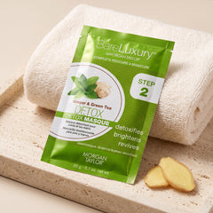 Mano sosteniendo tratamiento Morgan Taylor Detox Ginger & Green Tea