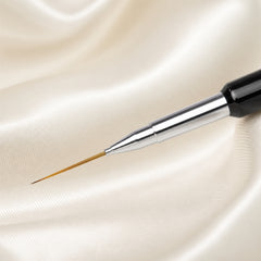 Detalle de pincel Gelish Gel Striper Brush