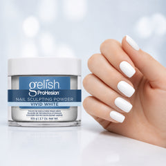 Mano sosteniendo polvo acrílico Gelish ProHesion Nail Sculpting Powder Vivid White