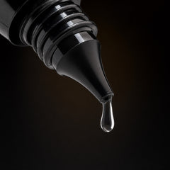 Detalle de preparador Gelish Soft Gel Tip Adhesive in a Tube