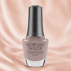 Frasco de esmalte tradicional Morgan Taylor I Or-Chid You Not, color Mauves acabado Cream, 15 ml